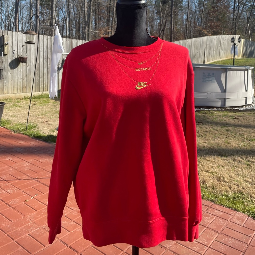 Nike Sweatshirt!